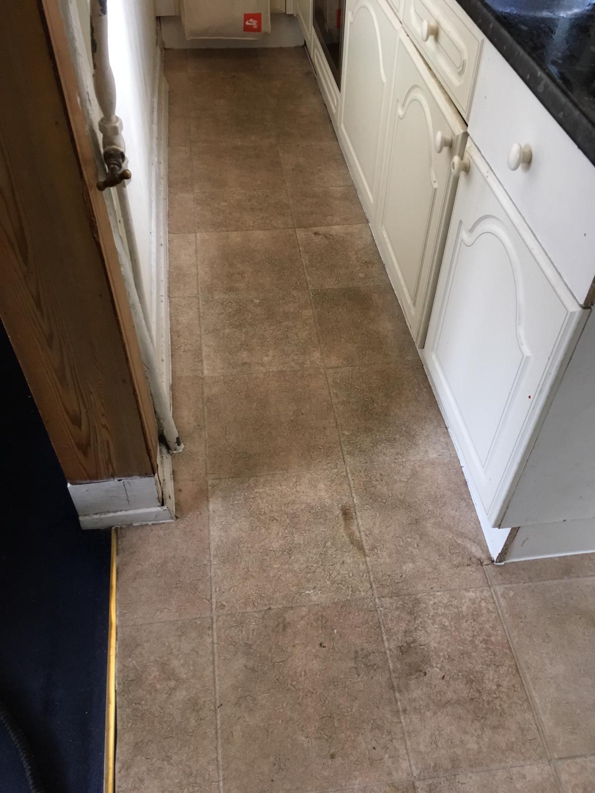 Vinyl Kitchen Floor Before Cleaning Wanstead E11